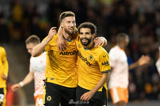 米体：莫伊塞-基恩正在与前意大利环球小姐约会（米体称：莫伊塞·基恩正与前意大利环球小姐交往）