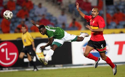 首尔外援后卫亚赞：能够限制住费利佩并不是我一个人的功劳（首尔外援后卫亚赞：限制费利佩是全队的功劳，并非我一人所为）