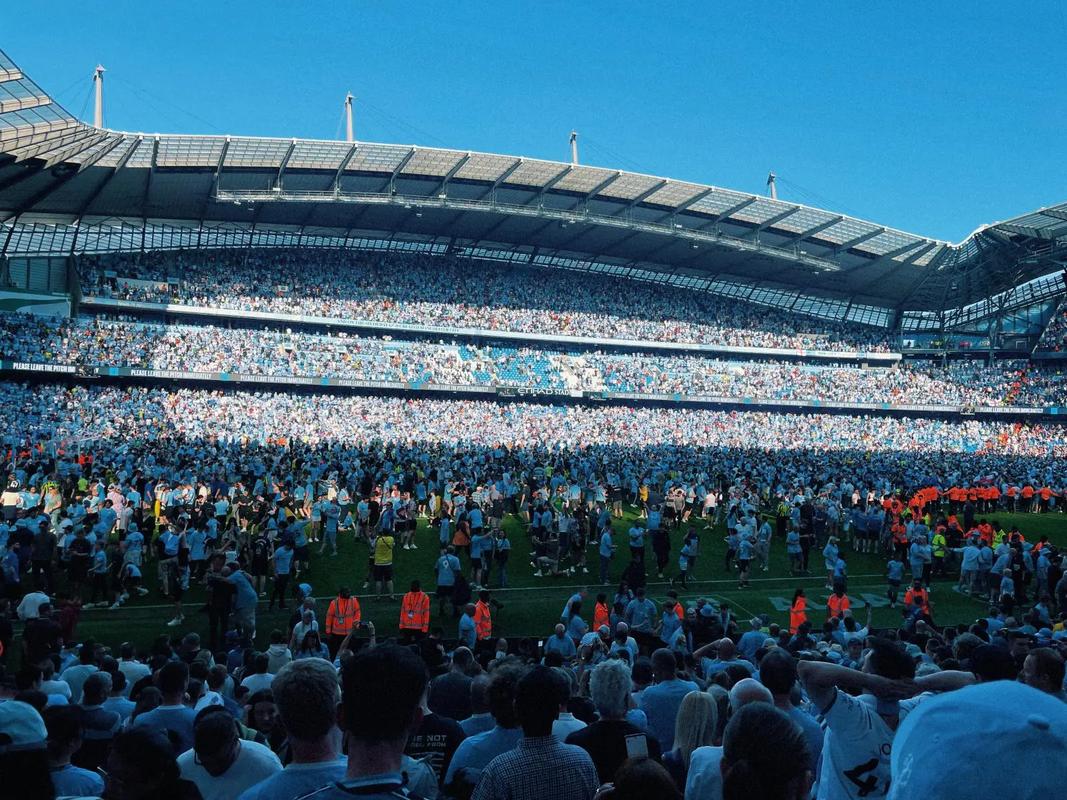 下一个内马尔？曼联15岁青训成红魔青年足总杯最年轻球员（曼联15岁新星创红魔青足总杯最年轻出场纪录，他会是下一个内马尔？）