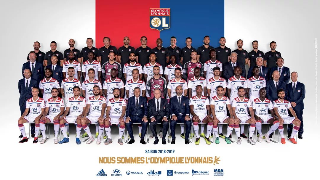 欧冠今夜观赛指南：枪手迎战强敌拜仁，皇马客场出征盼洗颓（欧冠今夜看点：阿森纳硬碰拜仁，皇马客场力求反弹）