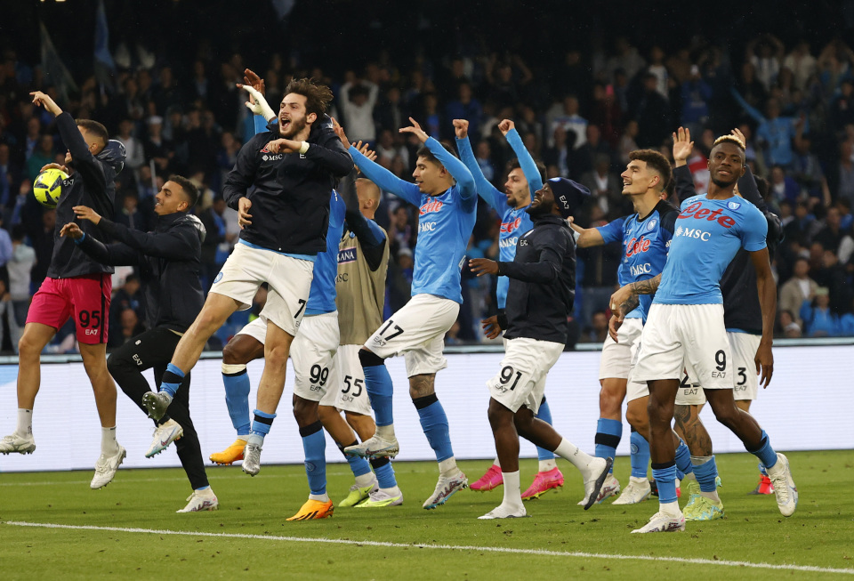 猛龙vs黄蜂伤病报告：巴雷特、康诺顿和约什·格林缺席（猛龙战黄蜂伤停名单：巴雷特、康诺顿、约什·格林缺阵）