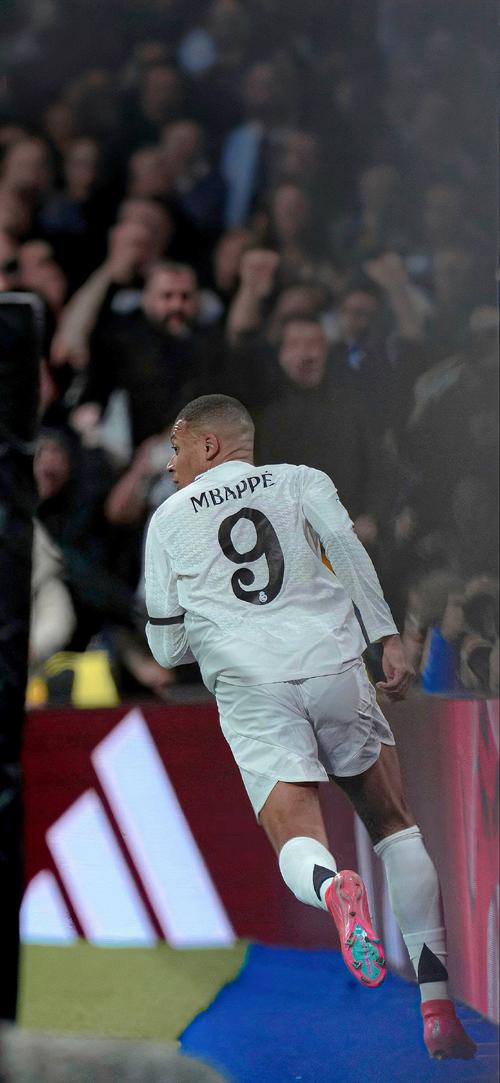 吉马良斯：纽卡时隔九年再遇桑德兰，必须拿下英超德比战（吉马良斯：纽卡九年后再战桑德兰，这场英超德比势在必胜）