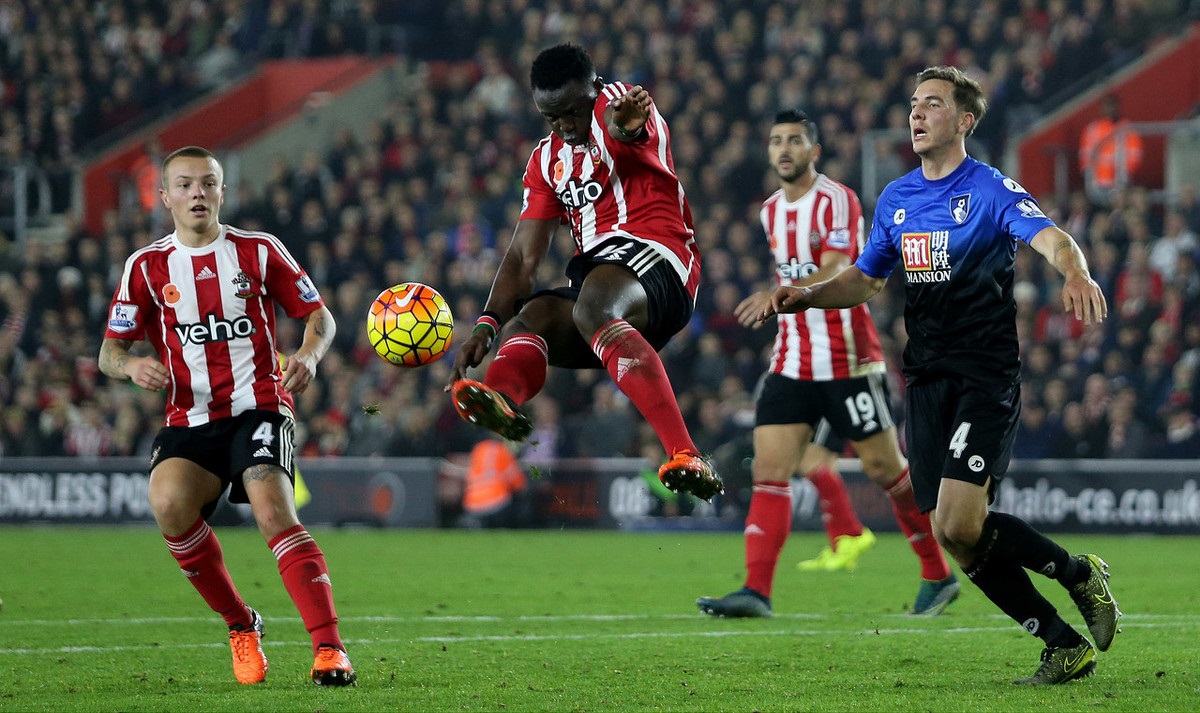 AC米兰意杯、意超杯先后出局，本赛季仅剩联赛一条战线（意杯与意超杯相继出局，AC米兰本季仅余联赛可拼）