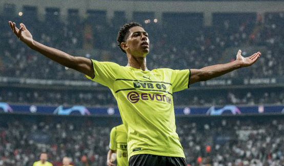 萨拉赫不满上场时间但无意冬窗离队，埃及足协称其仍将创造历史（萨拉赫不满出场时间但无冬窗离队意向，埃及足协：他仍将续写历史）