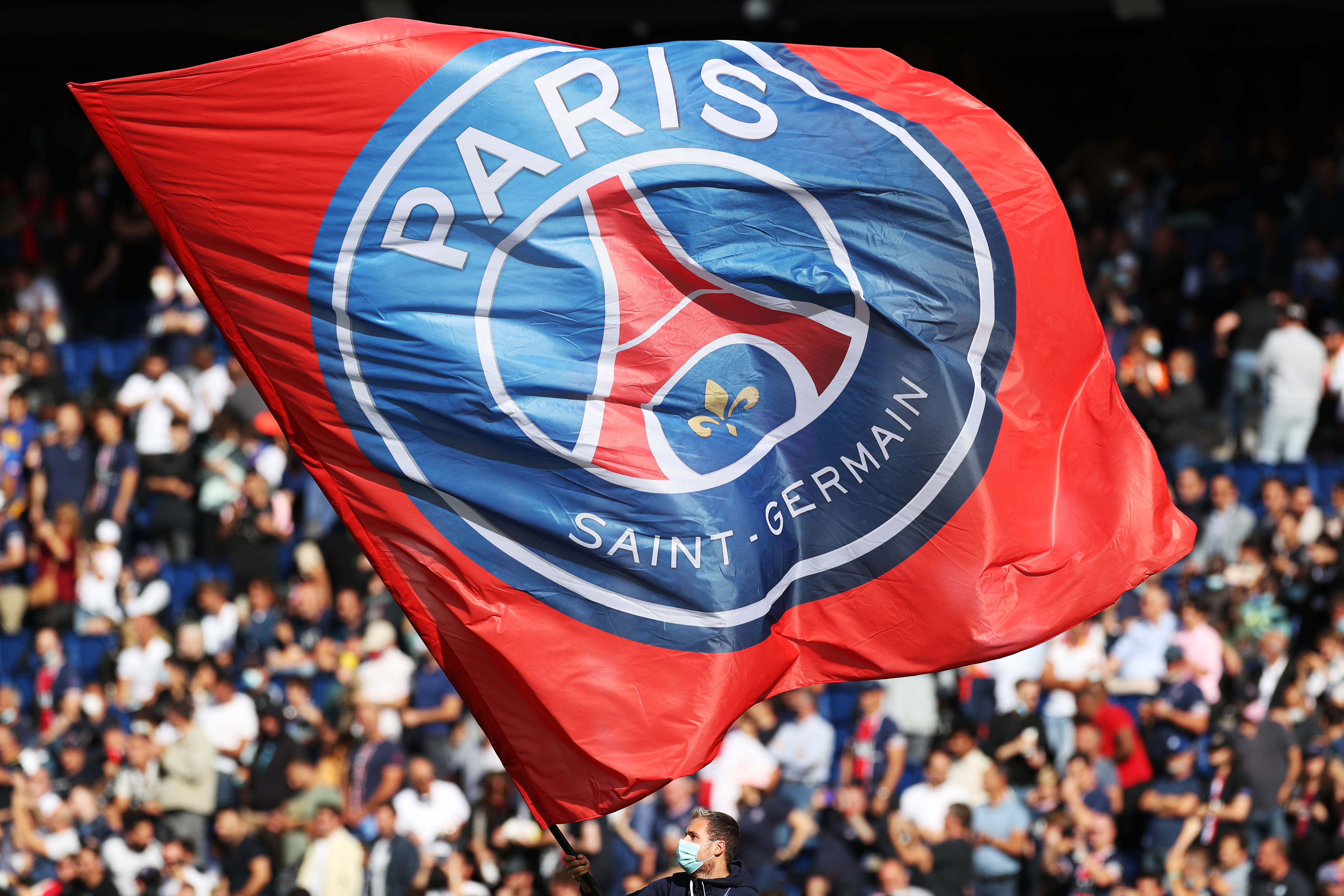 拉米罗：想对球迷说对不起，希望赢得足协杯奖杯献给他们（拉米罗向球迷致歉：力争捧起足协杯，把奖杯献给你们）