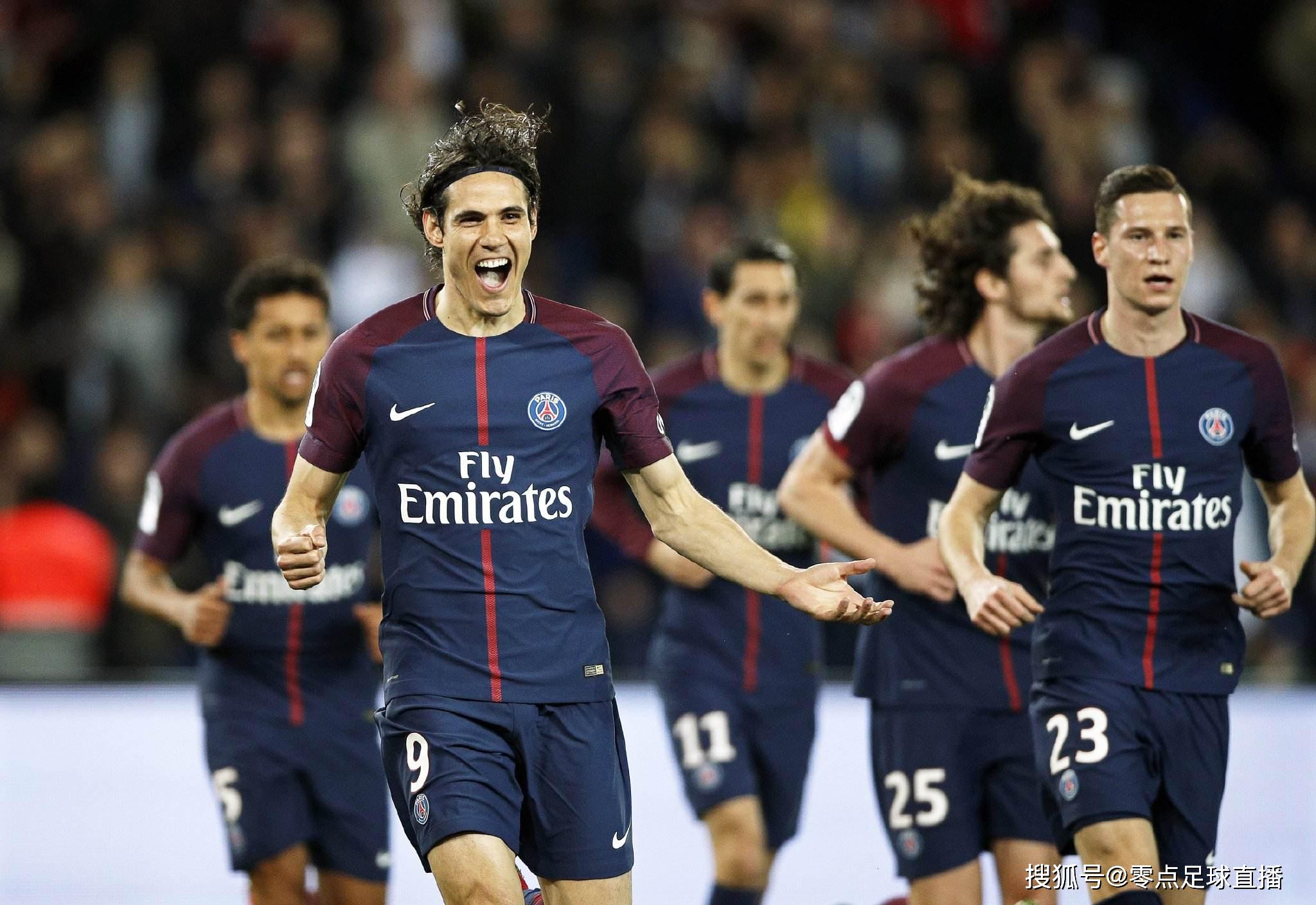 斯基拉：米兰双雄仍在关注索莱，是否行动取决于球员性侵指控（斯基拉：米兰双雄继续关注索莱，是否出手取决于针对球员的性侵指控进展）