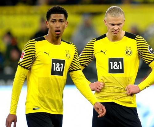 斯内德：亚马尔是巴萨的新梅西，甚至未来可能超过梅西的水平（斯内德：亚马尔堪称巴萨新梅西，未来成就或将超越梅西）